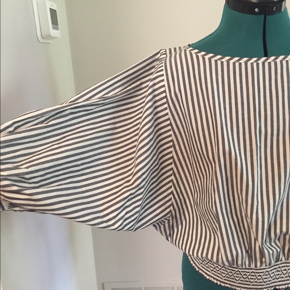 Gap top - Picture 2 of 3